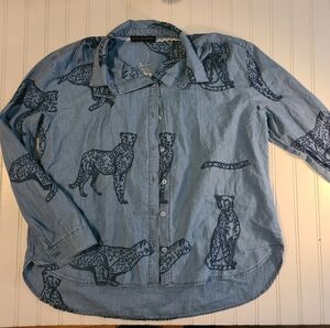 Embroidered Cheetah Chambray Button Down | 100% Cotton | Women’s L